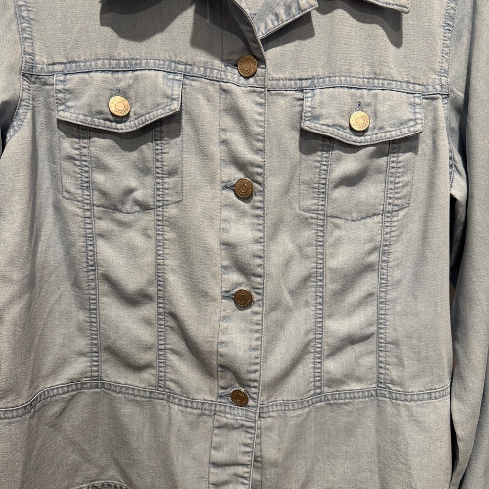 Soft Chambray Button Shirt Jacket - Picture 5 of 8